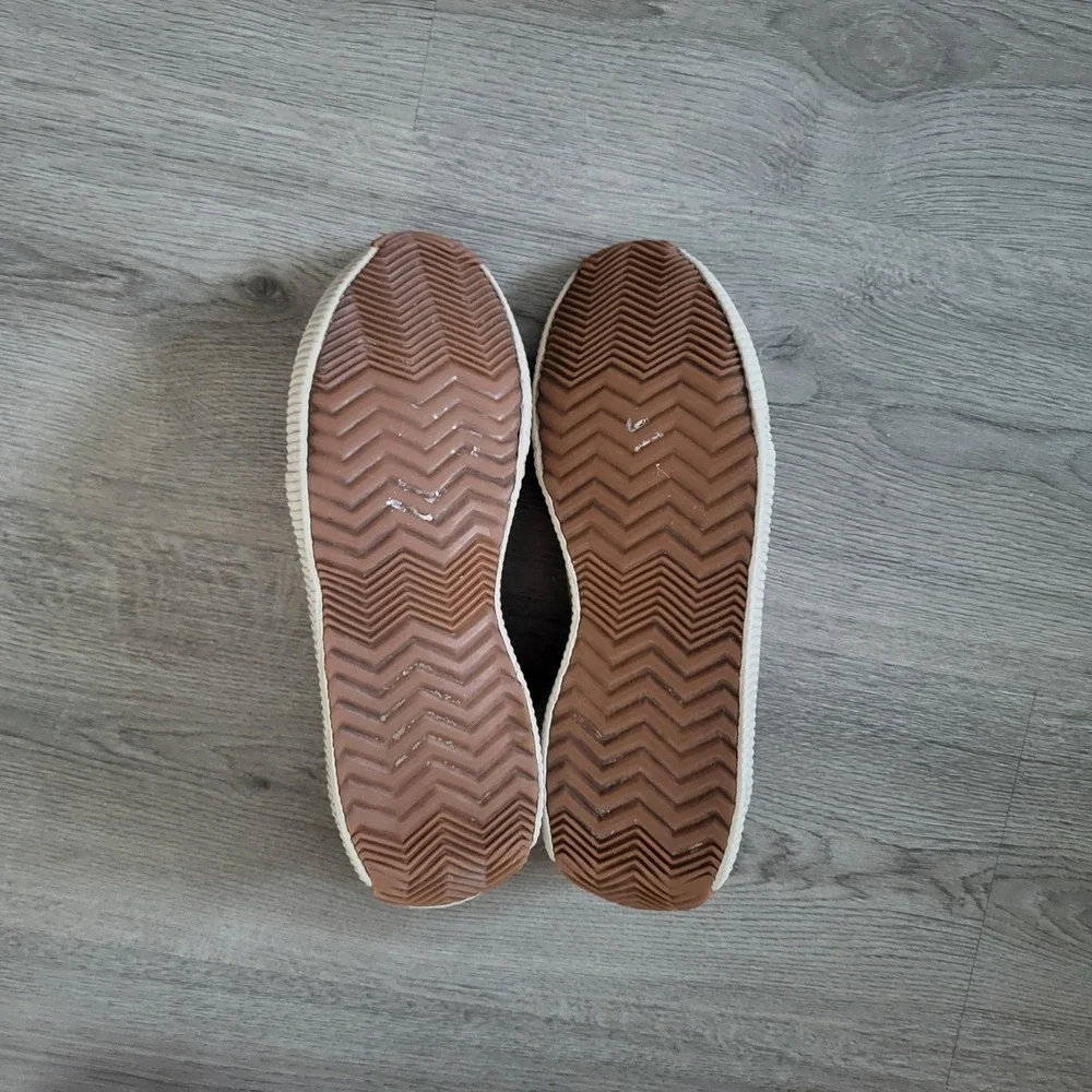 Sorel Out N About‎ Plus Sneakers Brown Suede Leather Low Top Shoes Womens 8.5